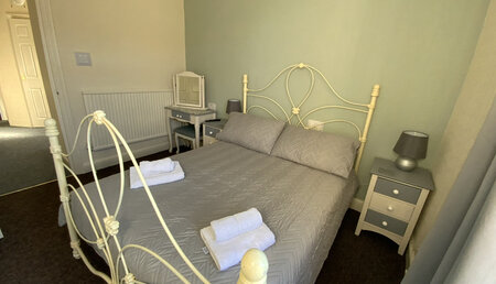 DOUBLE ROOM/SUITE